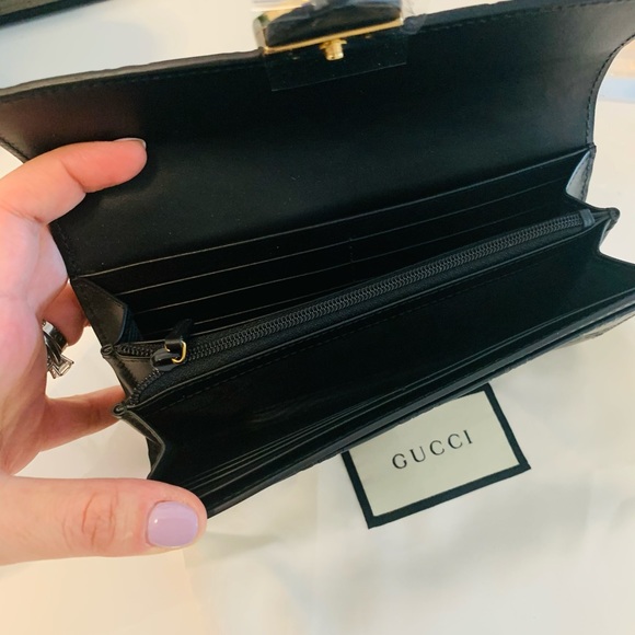 *SOLD* Gucci monogram black leather gg wallet - Picture 2 of 8